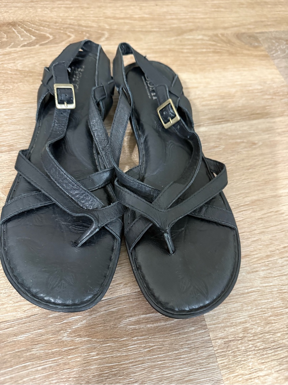 Børn Women's Leather Strappy Black Sandlas Size 9 M US Sandals